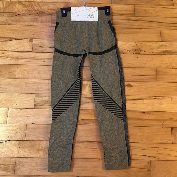 LA+Image 2pack seamless leggings  size S/M - Picture 1 of 6
